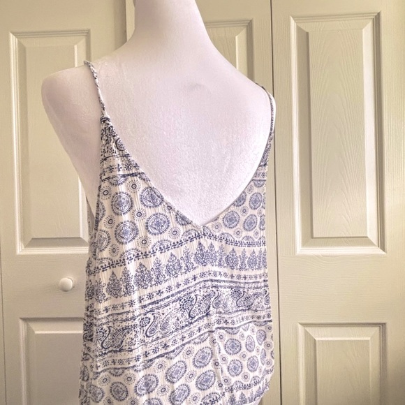 Forever 21 Blue and White Paisley Spaghetti Strap Blouse - Picture 5 of 6